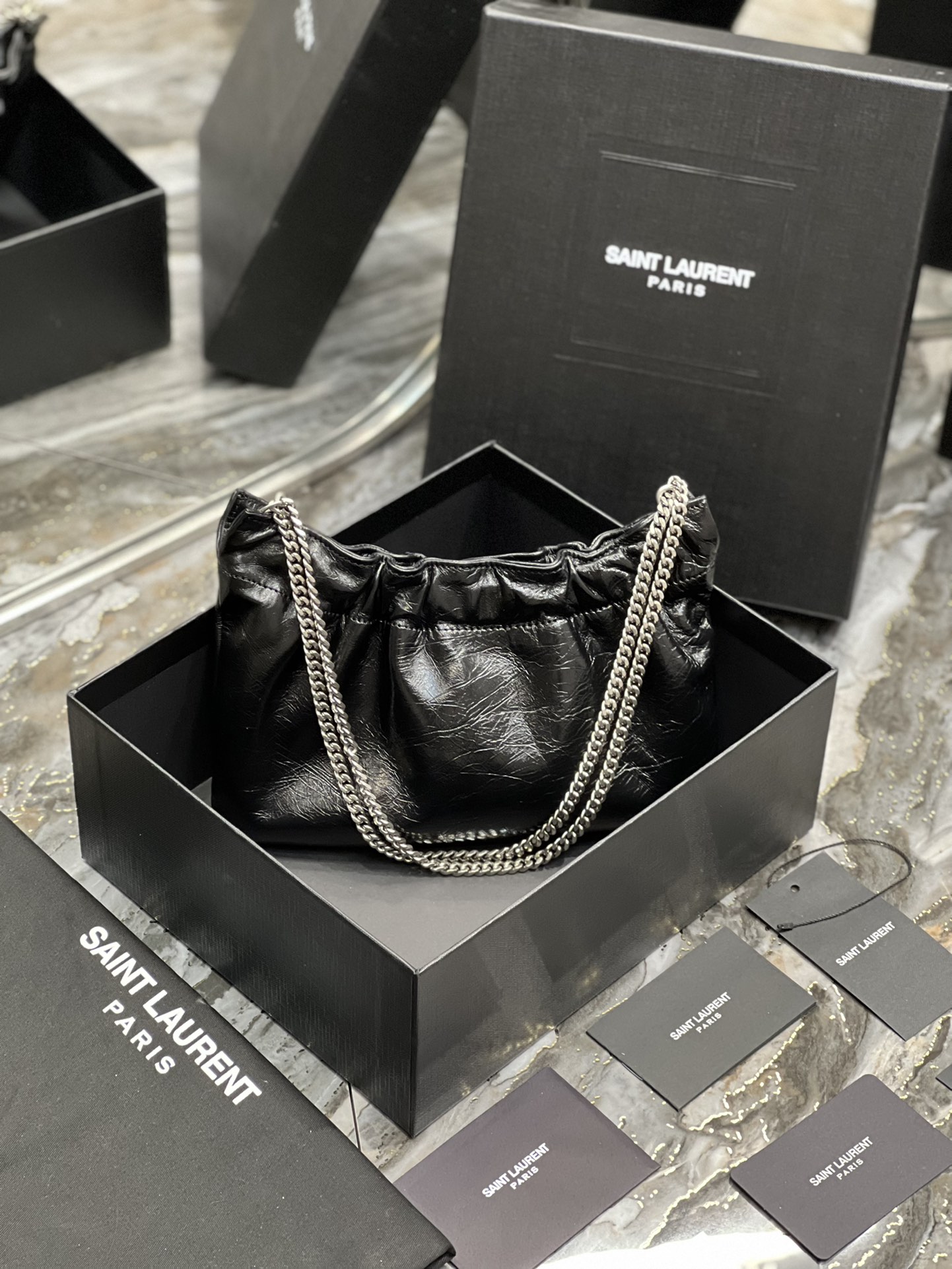 Handbags SAINT LAURENT 681632 size 24x14x4 cm - vstockx