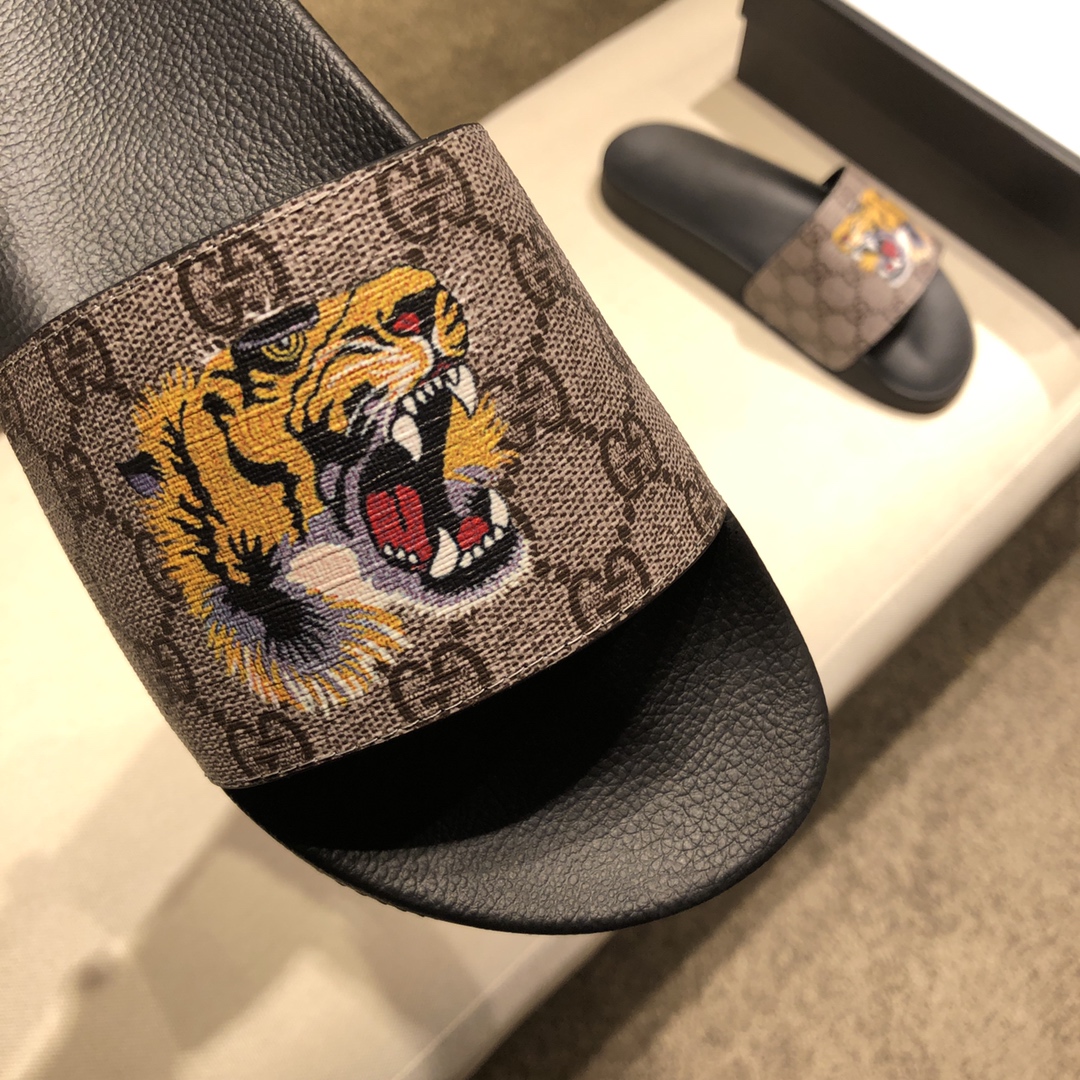Gucci Slippers 40 - vstockx