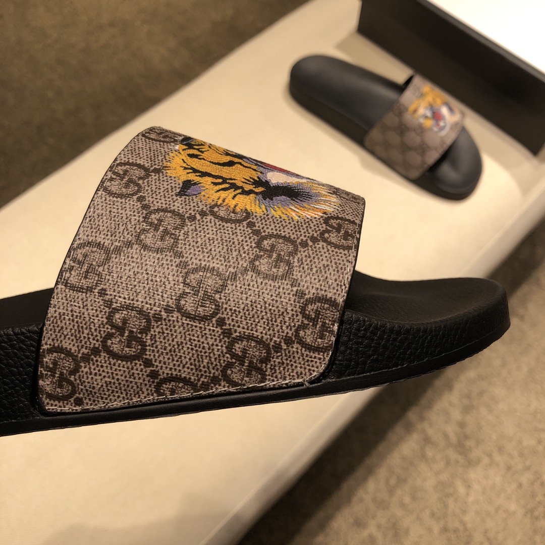 Gucci Slippers 40 - vstockx
