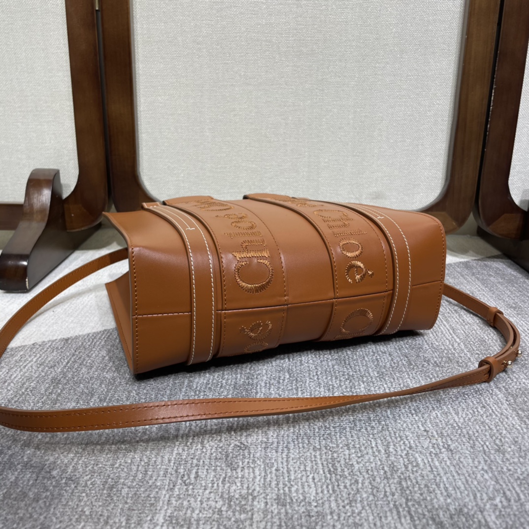 Handbags CELIN Woody 6065 size:37*26*12 cm - vstockx