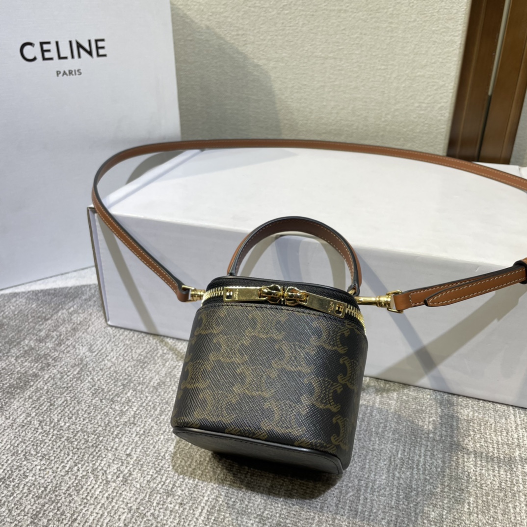 Handbags CELIN 101762 size:9.5 X 8 X 9 cm - vstockx