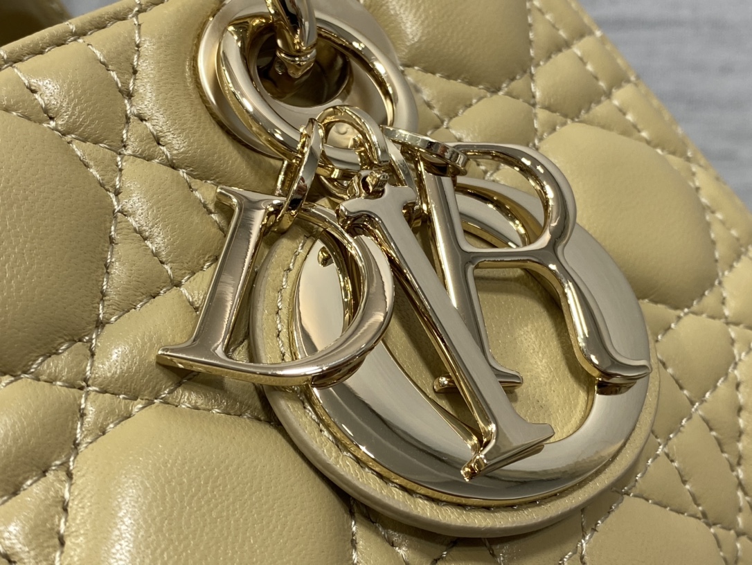 Handbag Dior size 22.5*6*11.5 cm - vstockx