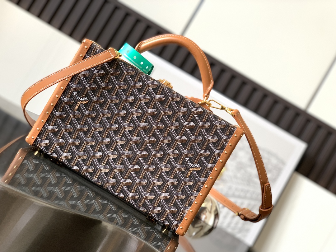 Handbags Goyard Grand Htel 8018 size:17*7.7*24.5 cm - vstockx