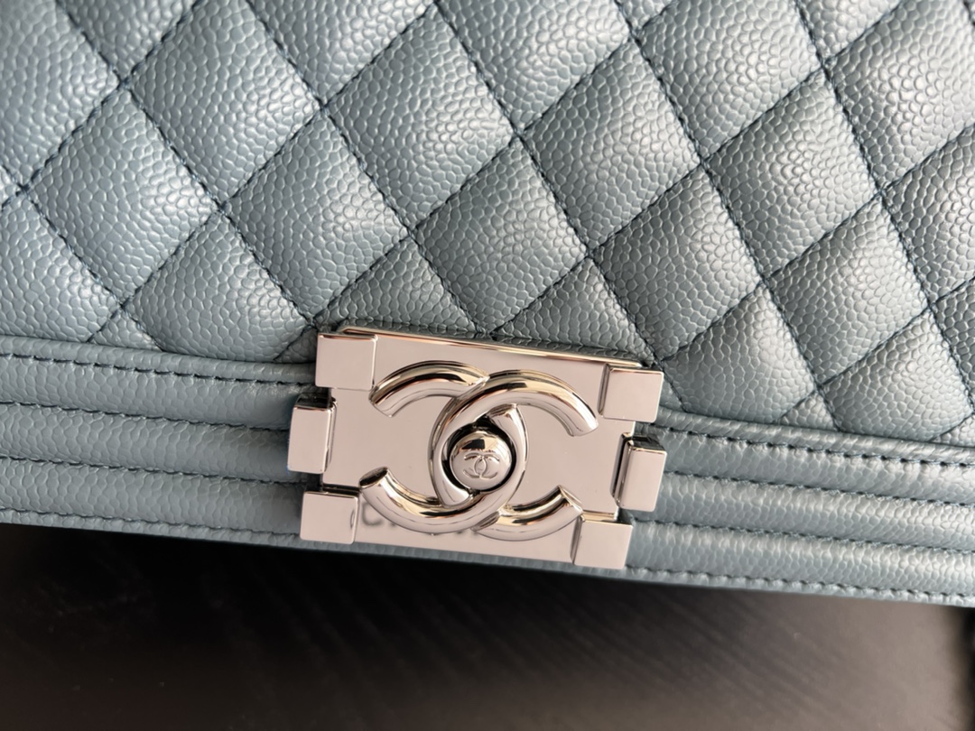 Handbag Chanel size 25 cm - vstockx