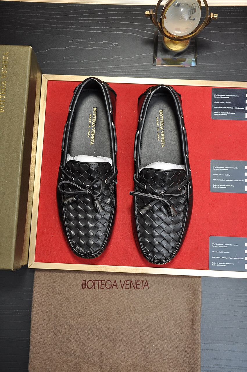 Bottega Veneta Intrecciato Leather Loafers 9 - vstockx