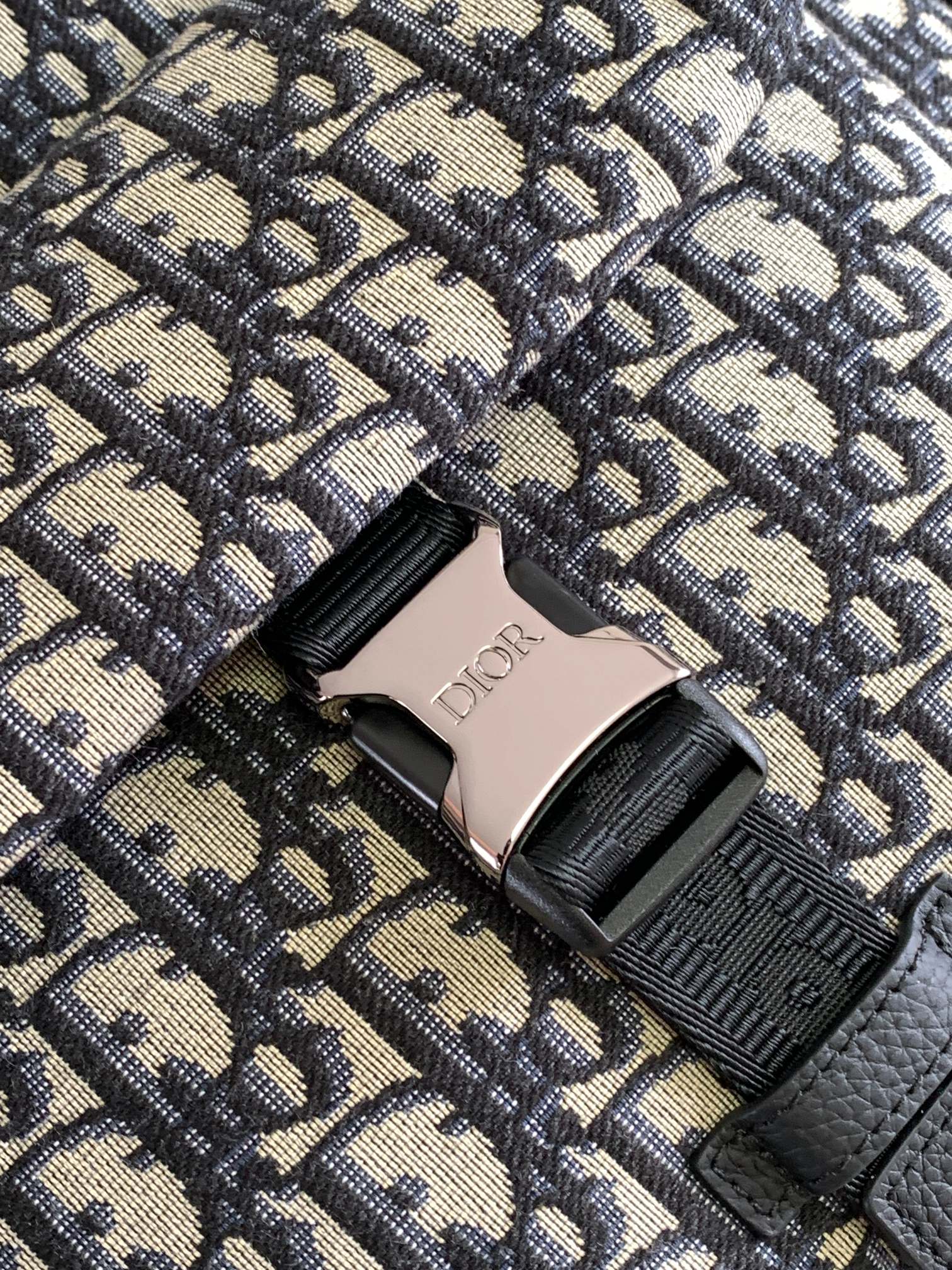 Handbags Dior Explorer 1ESBA012 size:30*42*14.5 cm - vstockx