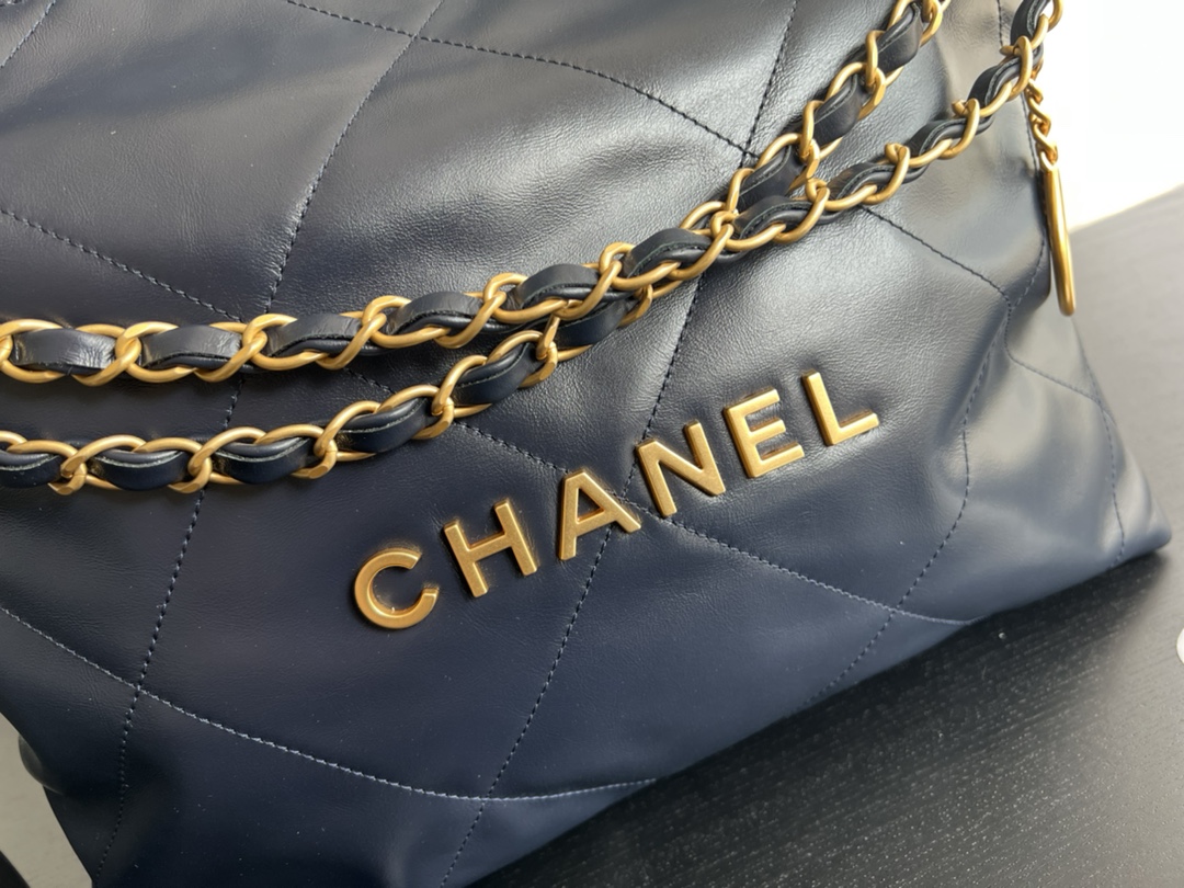Handbag Chanel size 35cmx37cmx7 cm - vstockx