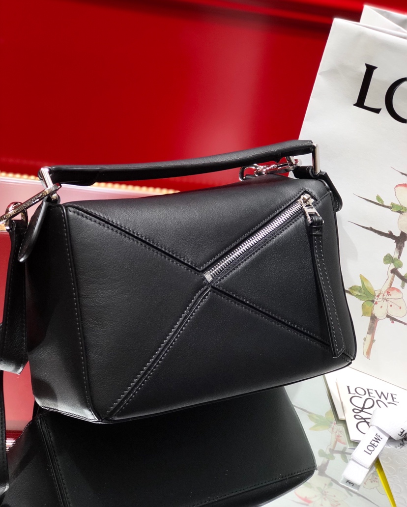 Handbags LOEWE zp size:24*14*11 cm - vstockx