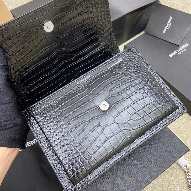 Handbags SAINT LAURENT 442906 size 22x8x16 cm - vstockx