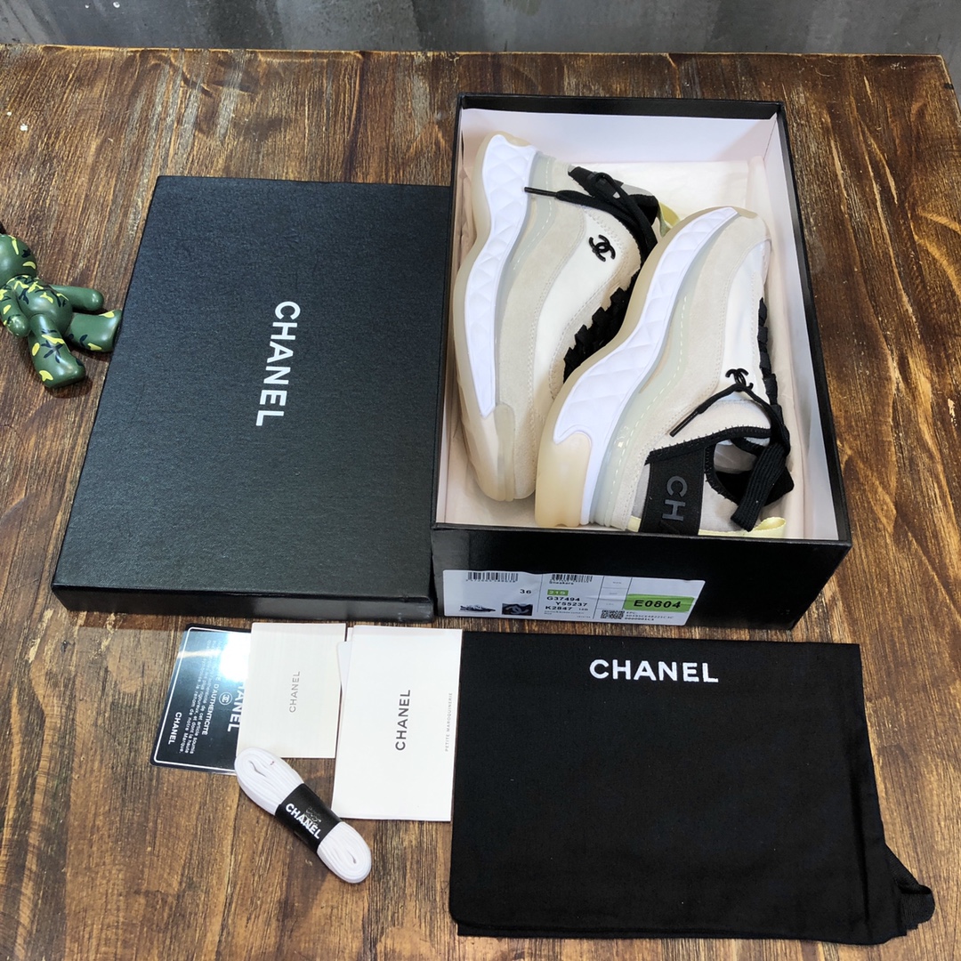 Chanel Fabric & Suede Calfskin Low Top Sneaker 18 - vstockx