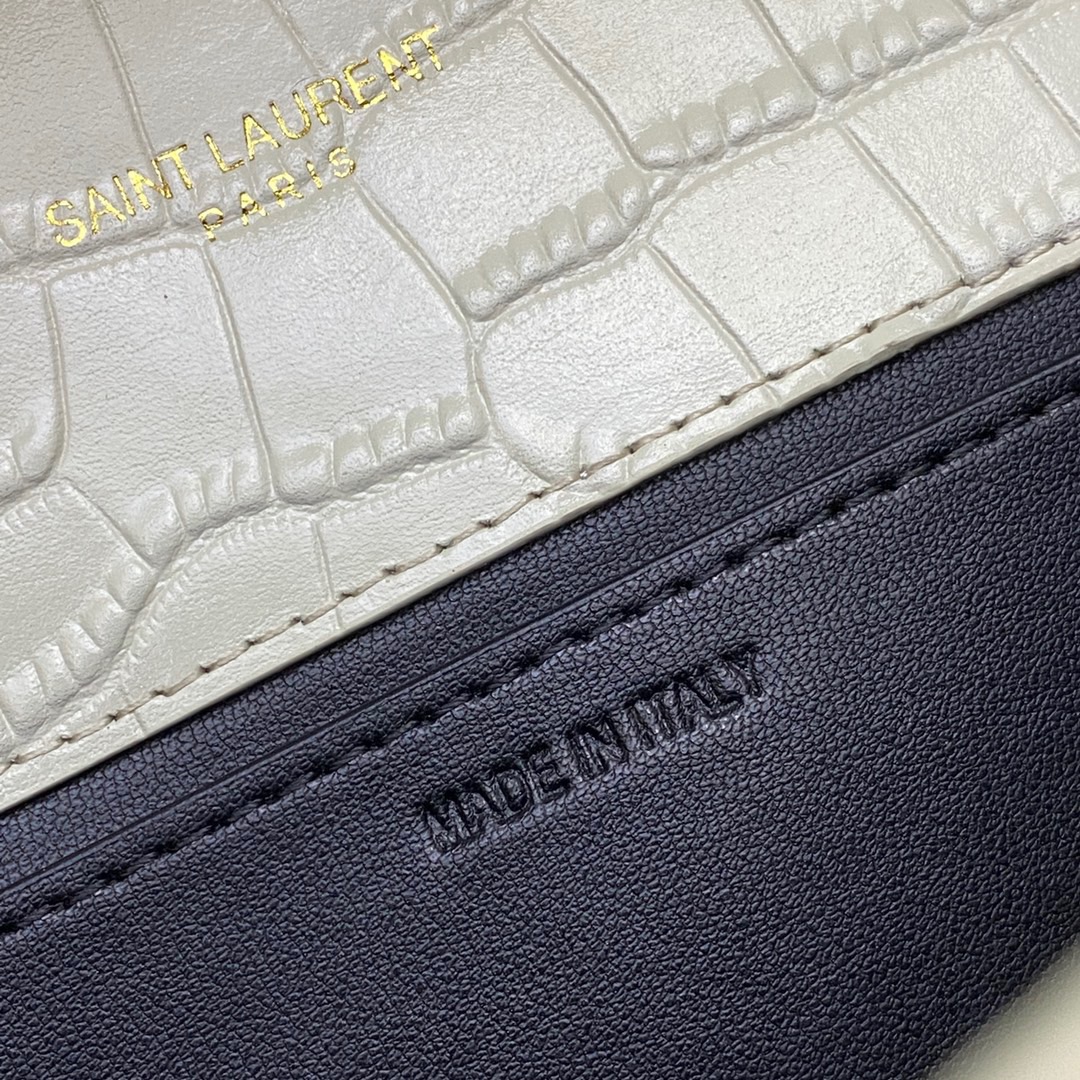 Handbags SAINT LAURENT 607788 size 19x12x4 cm - vstockx