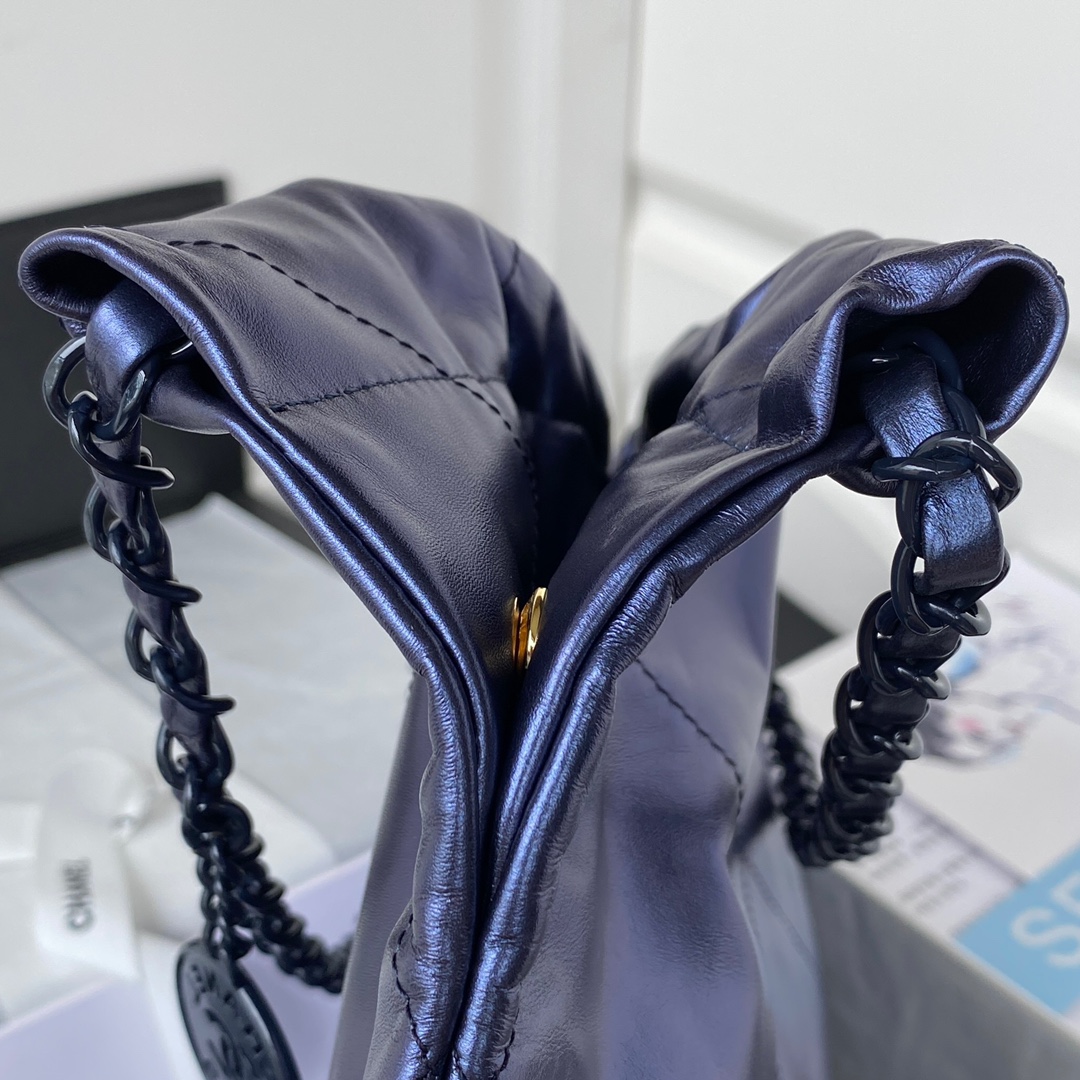 Handbag Chanel AS3261 size 39  42  8 cm - vstockx