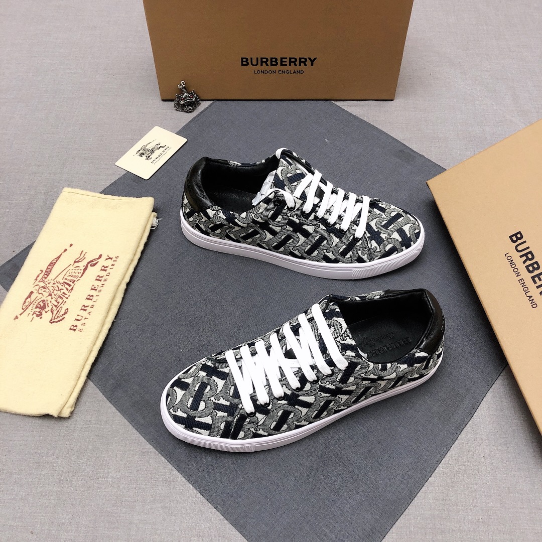 Burberry Perforated Check Sneaker 5 - vstockx