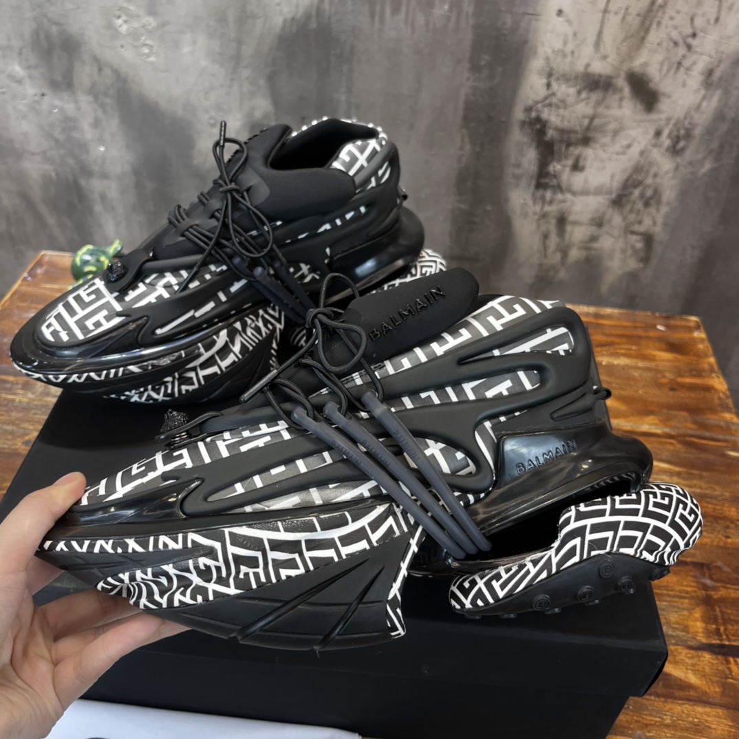Balmain Sneaker 14 - vstockx