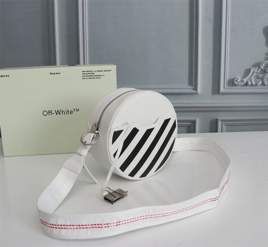 handbags OFF-White 521  4335870  size:18*18*7.5cm - vstockx