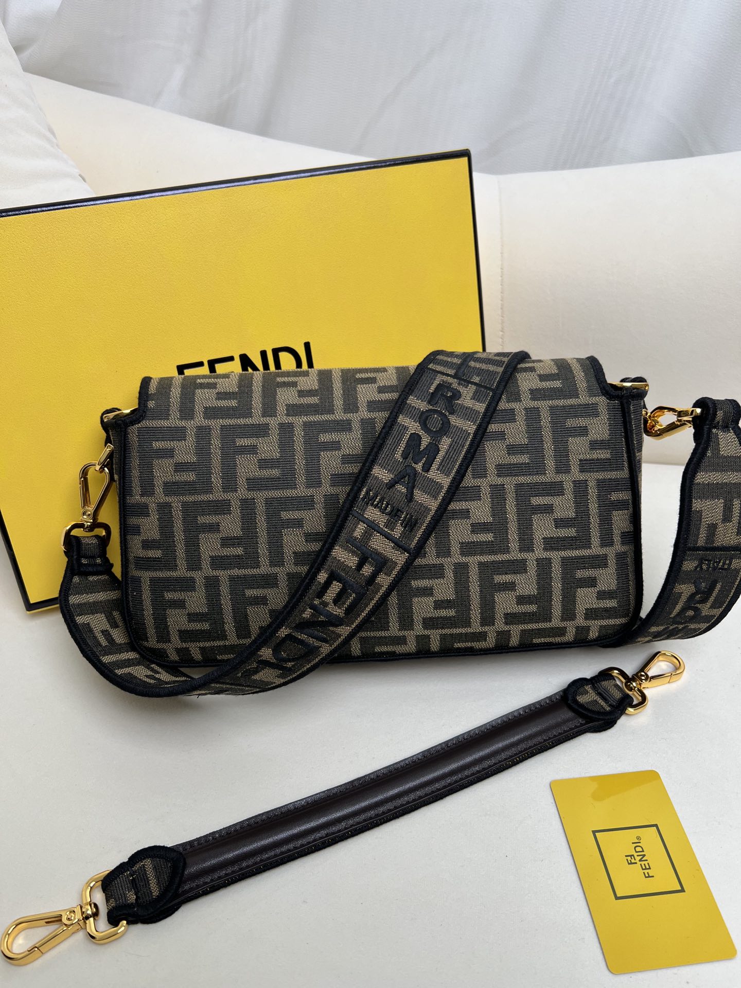 handbags FENDI 8BR600 size:27*15*6cm - vstockx