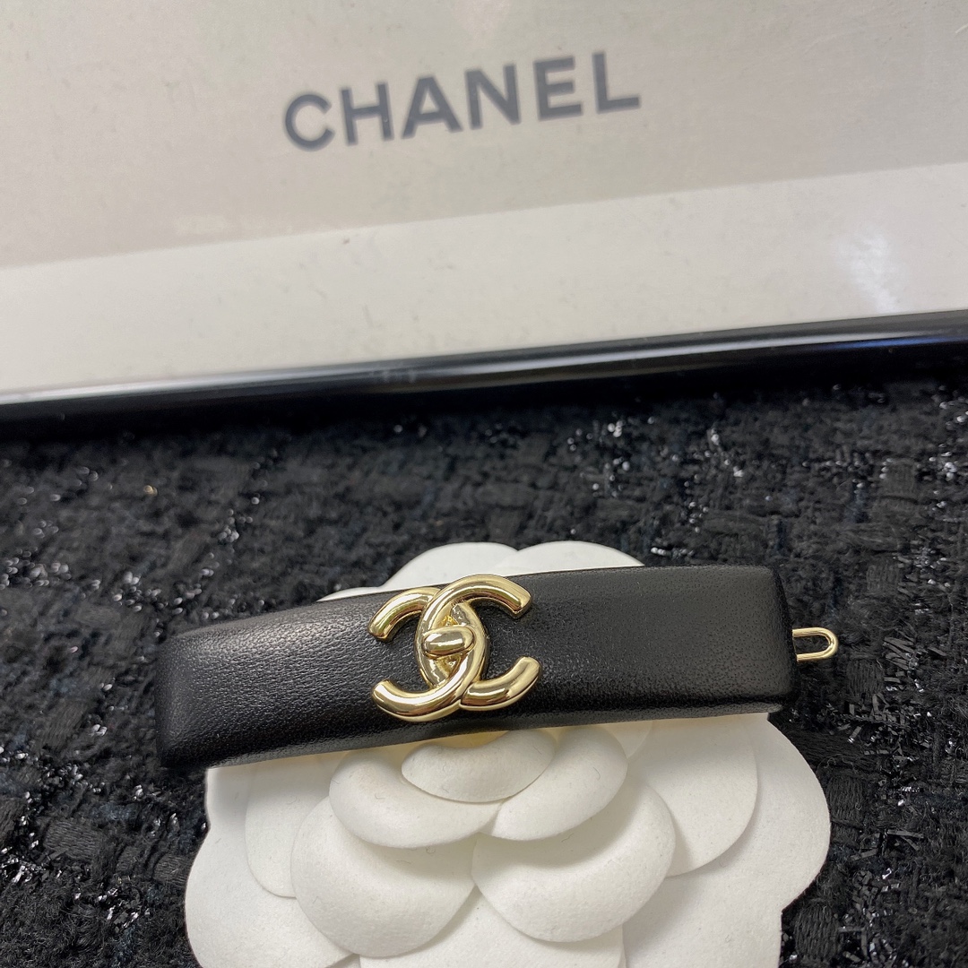 hairclip Chanel 1 - vstockx