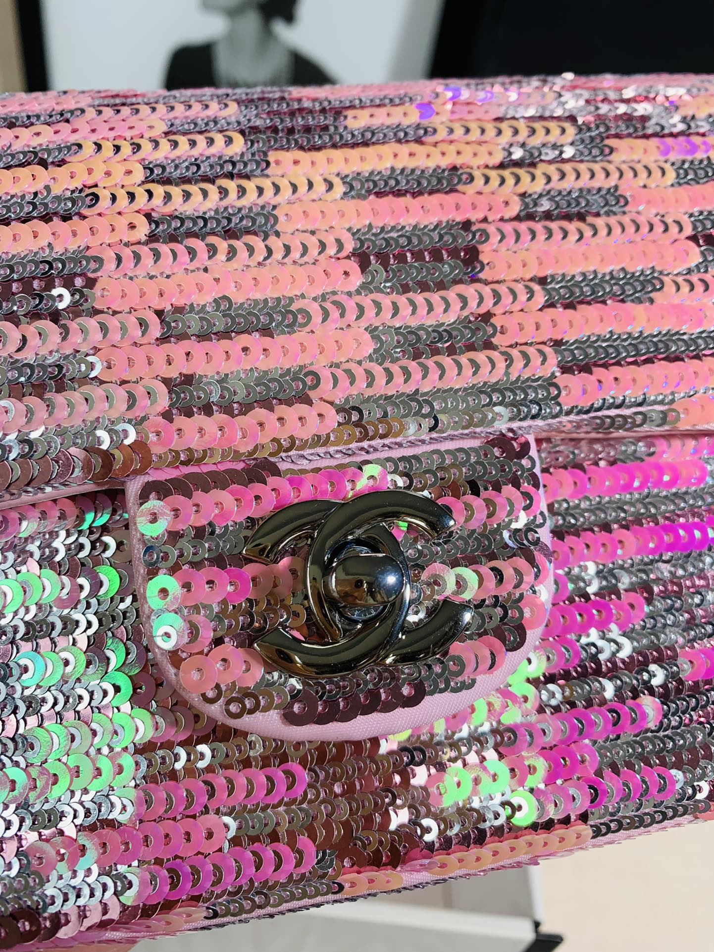 Handbag Chanel size 19 Cm - vstockx