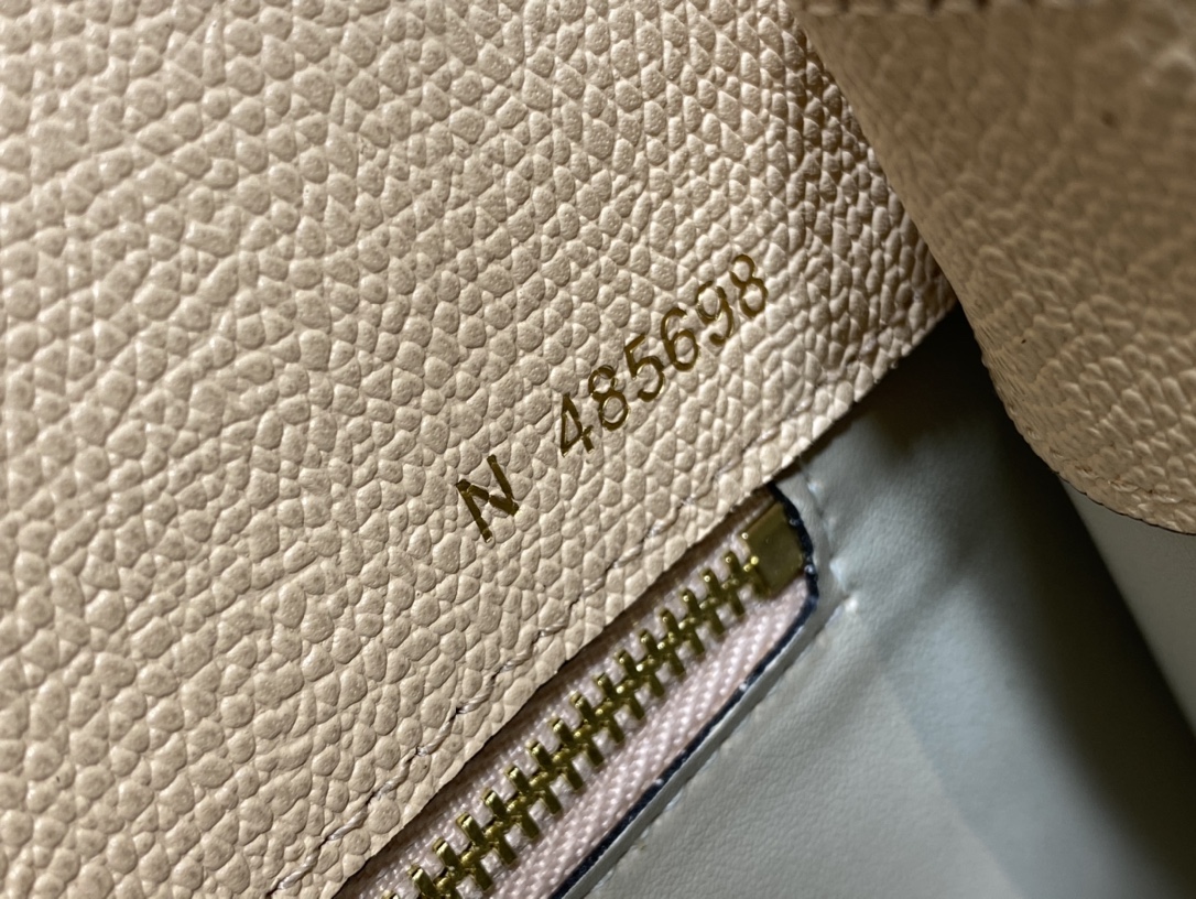 Handbag VALEXTRA size ** - vstockx