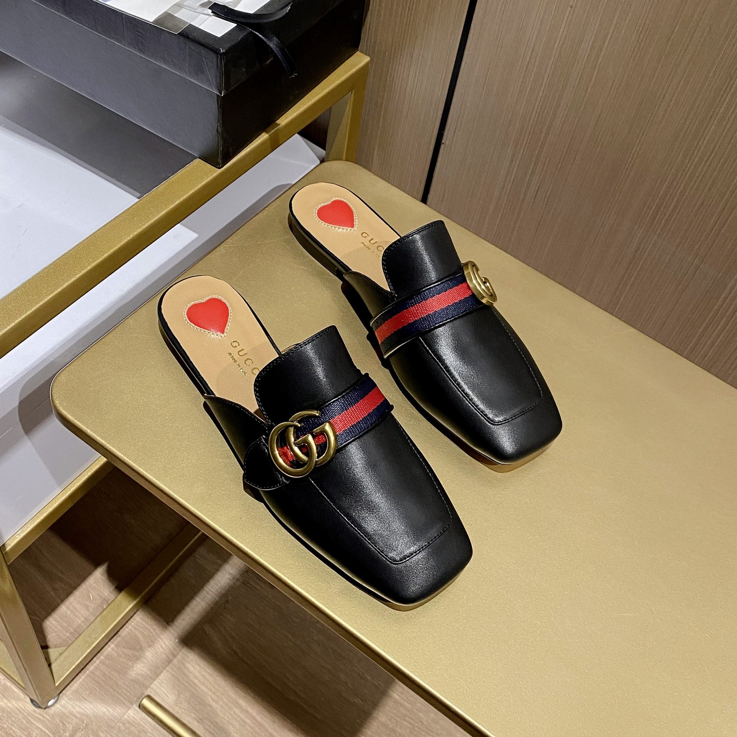 Gucci Leather mid-heel loafer Women 12 - vstockx