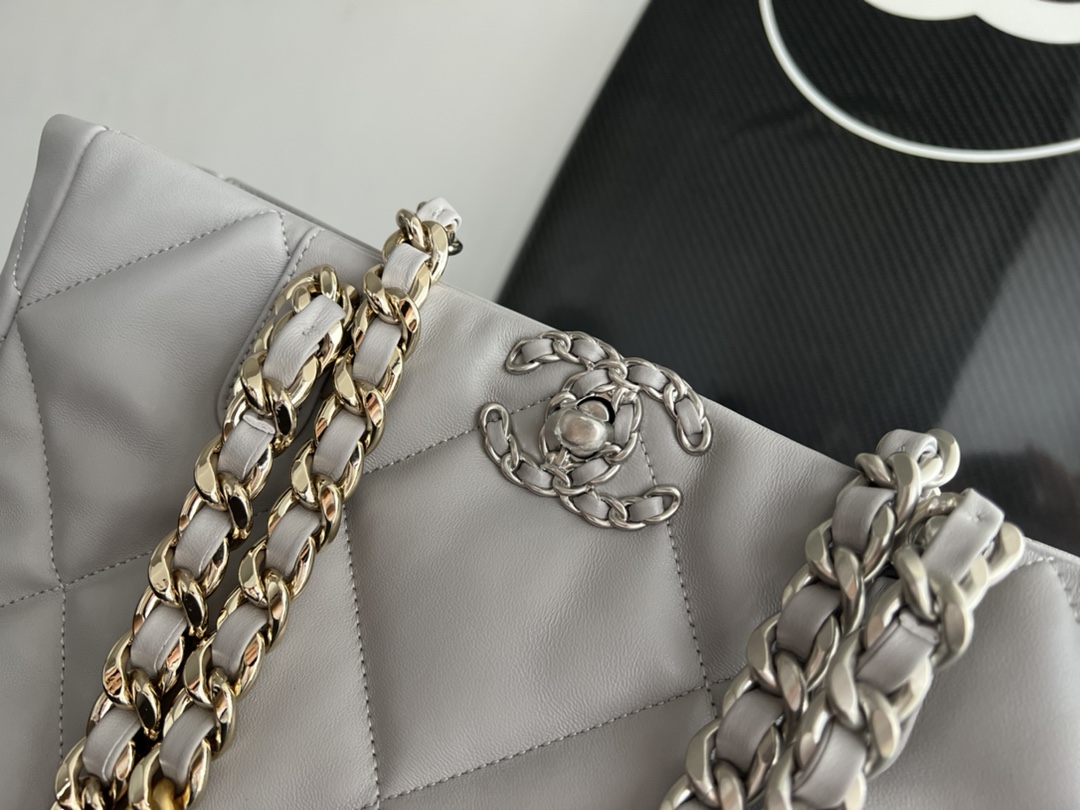 Handbag Chanel 3519 size 30cm37cm10 cm - vstockx