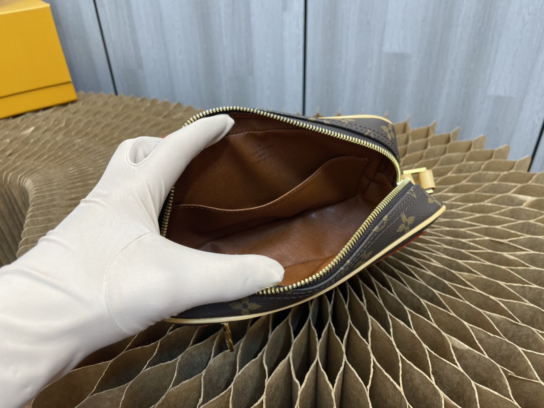 Handbag Louis Vuitton M51183 size 21.5x12.5x6.5 cm - vstockx