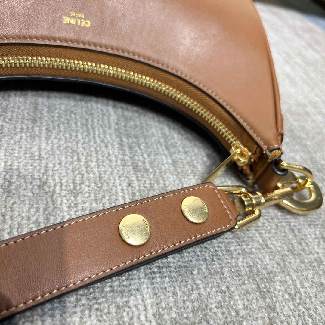 Handbags CELIN AVA STRAP 196923 size:24  13  7 cm - vstockx