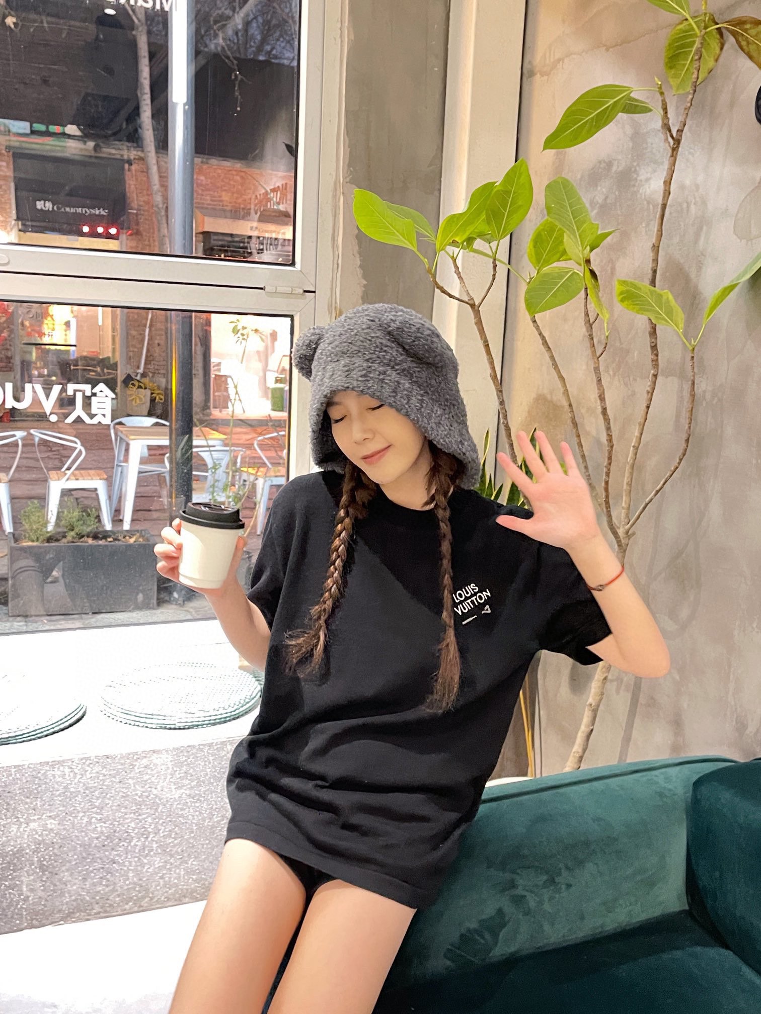 Clothes Louis Vuitton 635 - vstockx