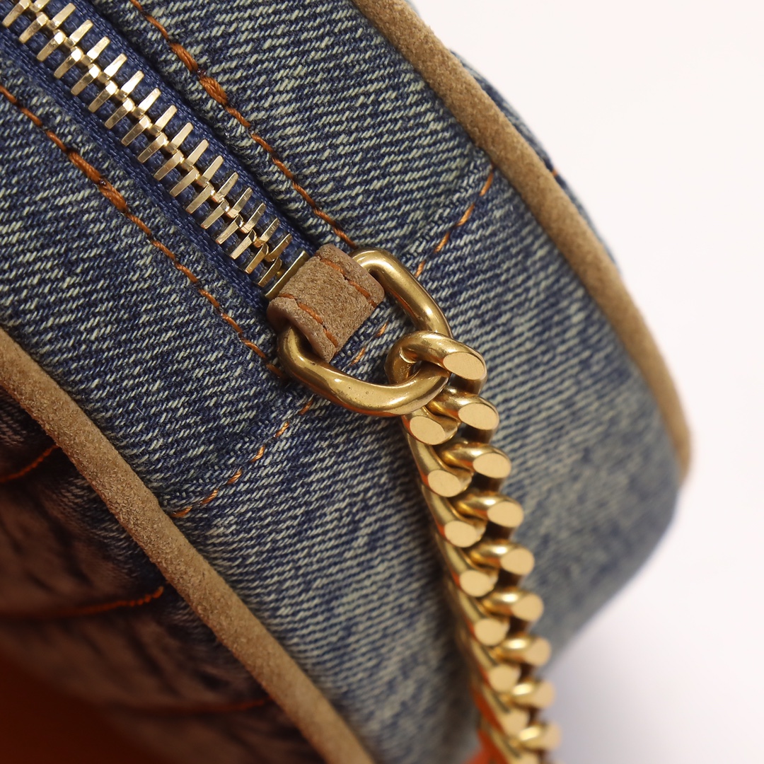 Handbags SAINT LAURENT 610436 size 17  17  5.5 cm - vstockx