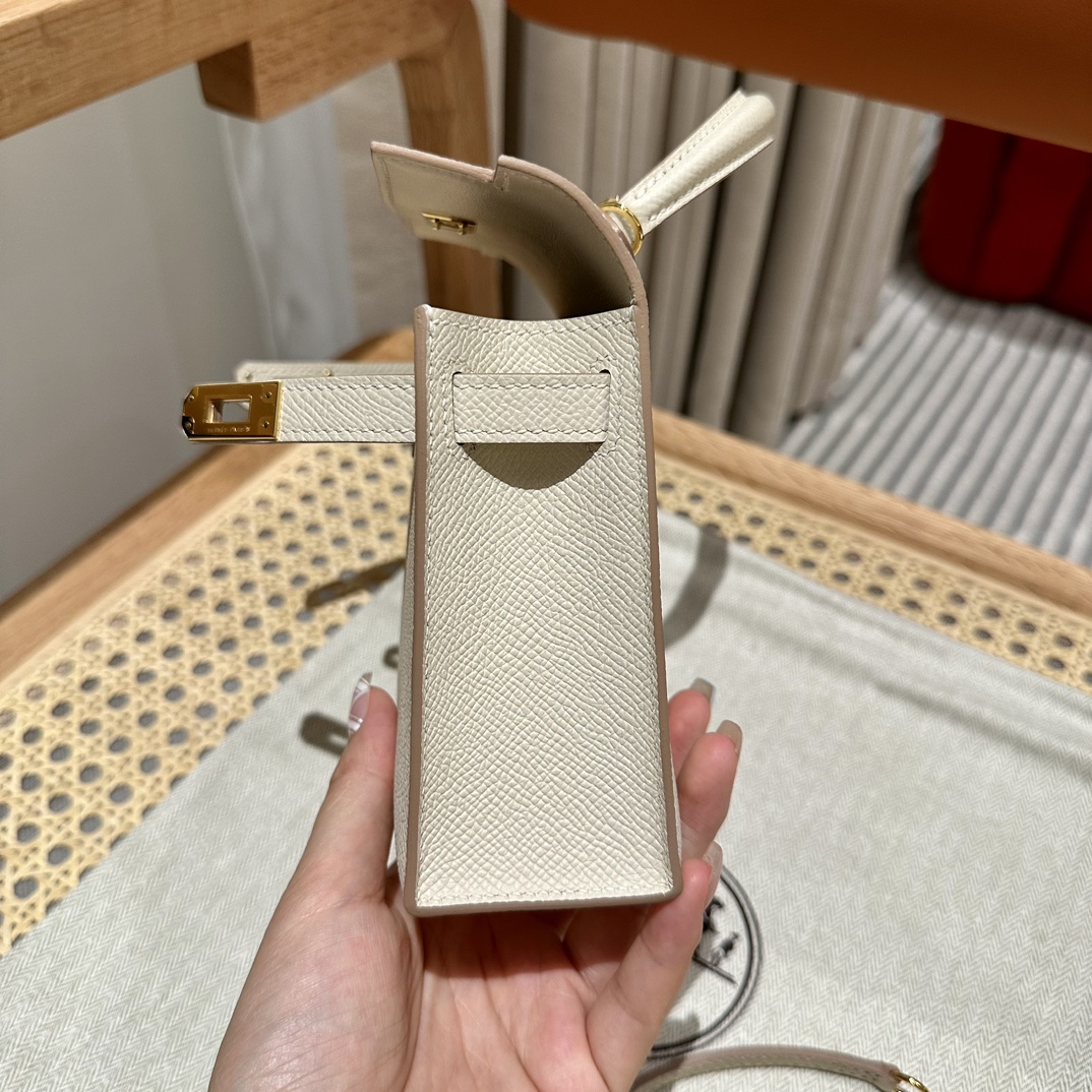 Handbags Hermes mini Kelly size:19cm - vstockx