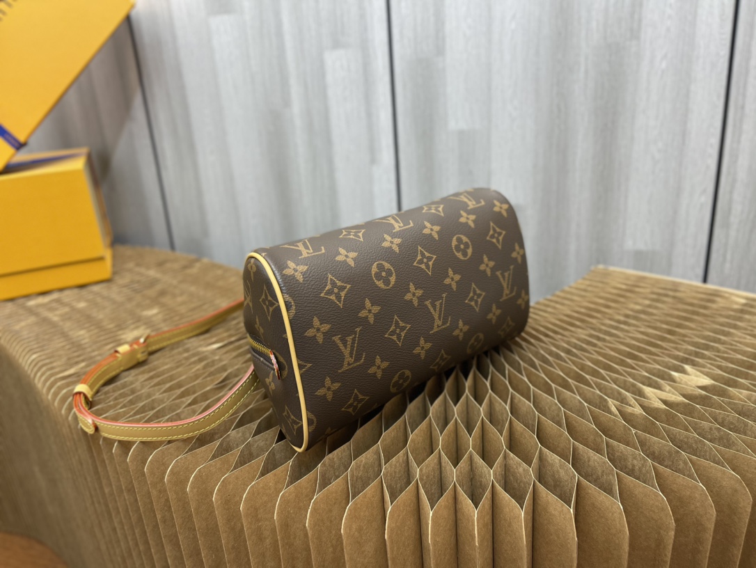 Handbag Louis Vuitton M50202 size 23    13    14 cm - vstockx