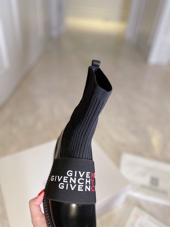 Givenchy Boots 10 - vstockx