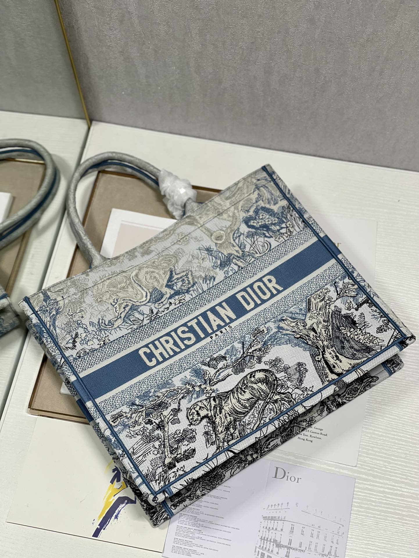 Handbags Dior Book Tote 8001 size:41*32 cm - vstockx