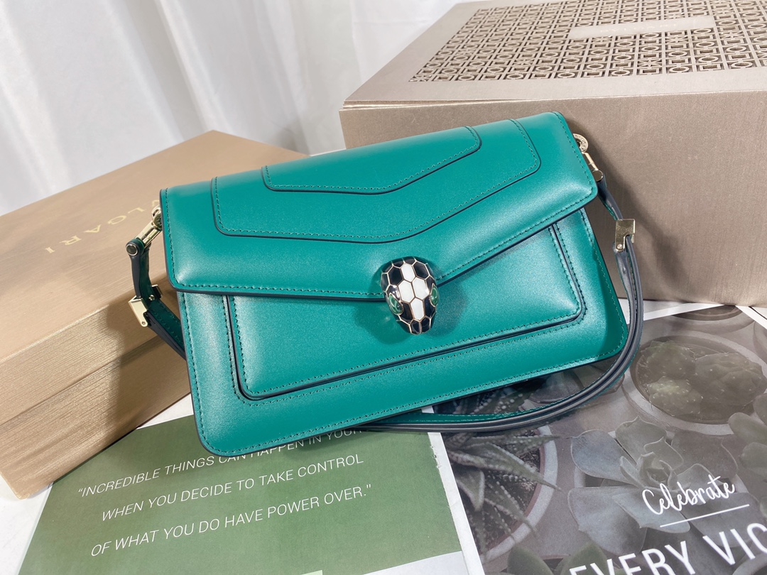 Handbags Bvlgari 292104950 size:22*15*4.5 cm - vstockx