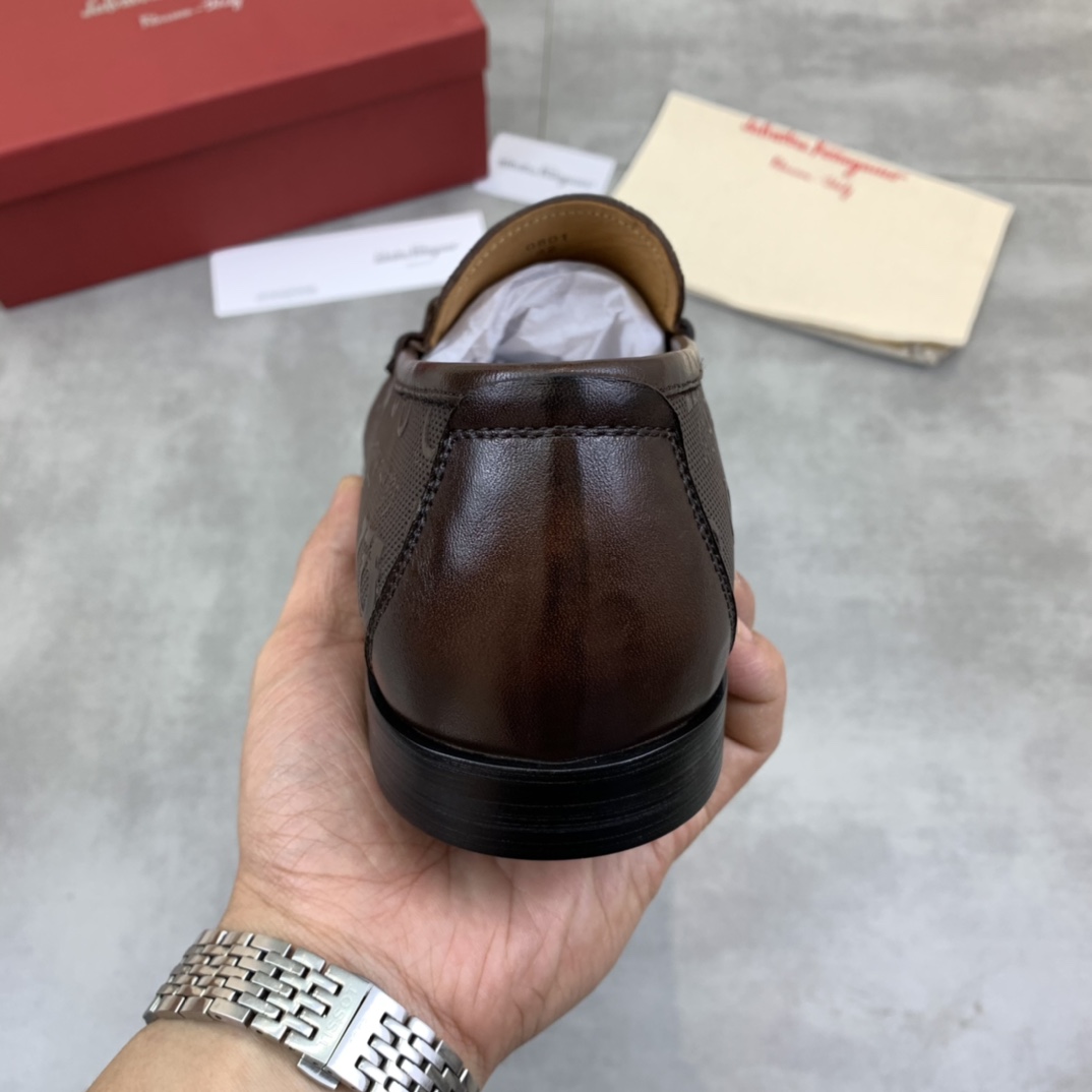 Salvatore Ferragamo Boots 13 - vstockx