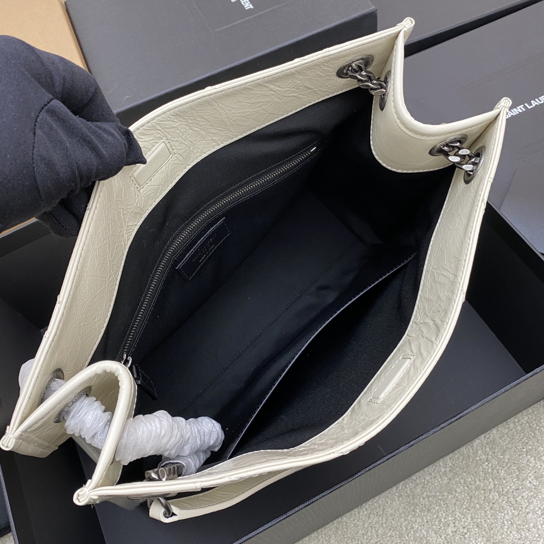 Handbags SAINT LAURENT 577999 size 33x27x11.5 cm - vstockx