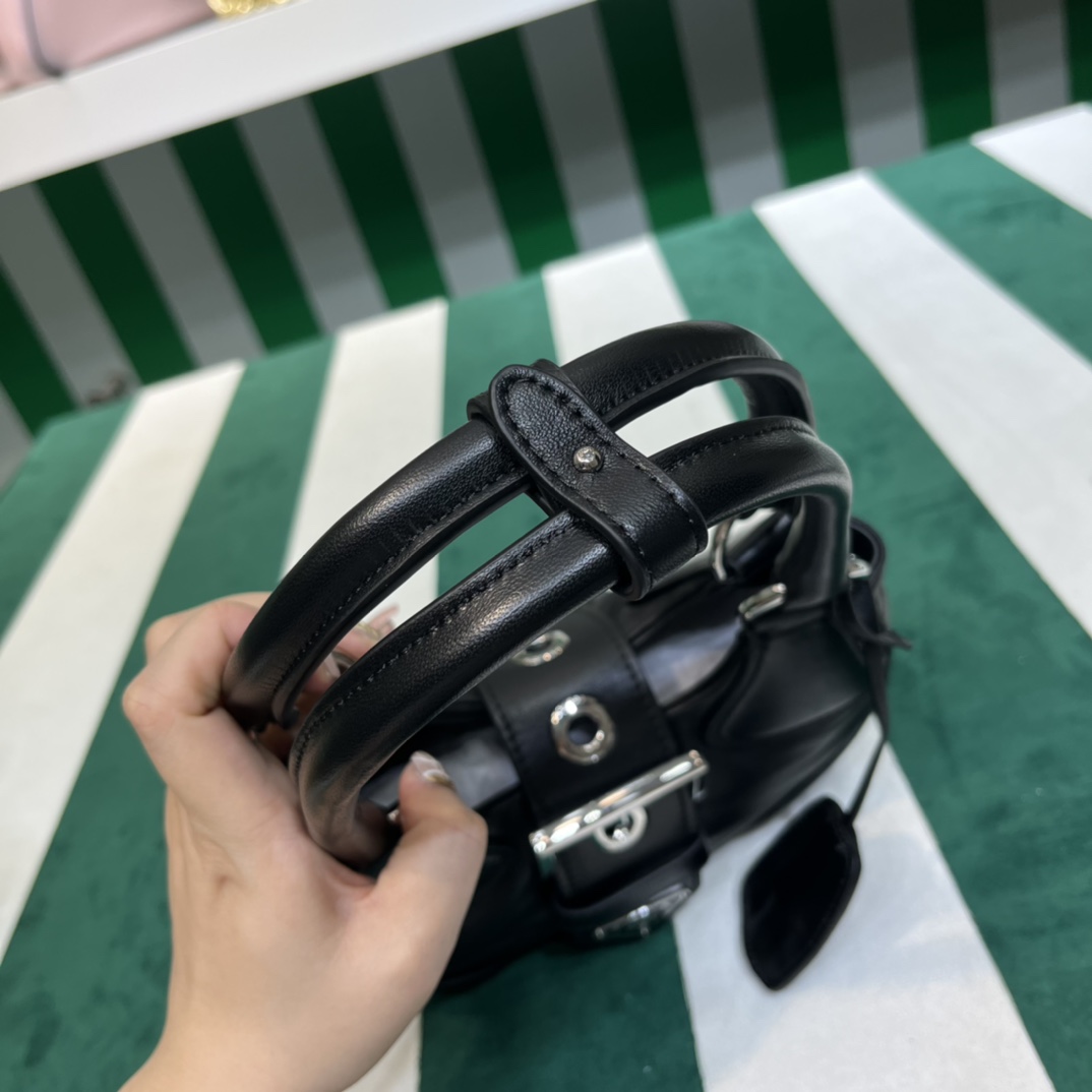 Handbags Prada PRADA PASSAVELA 1BA381 size:23x16x9 cm - vstockx