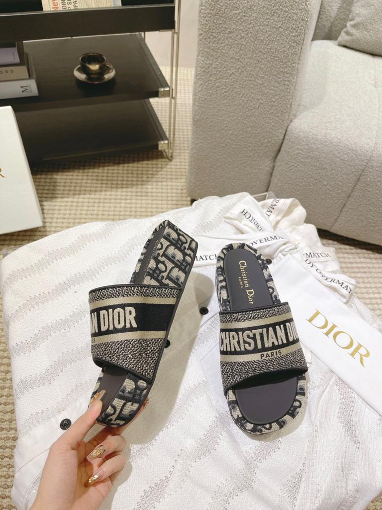 dior shoes 2 - vstockx