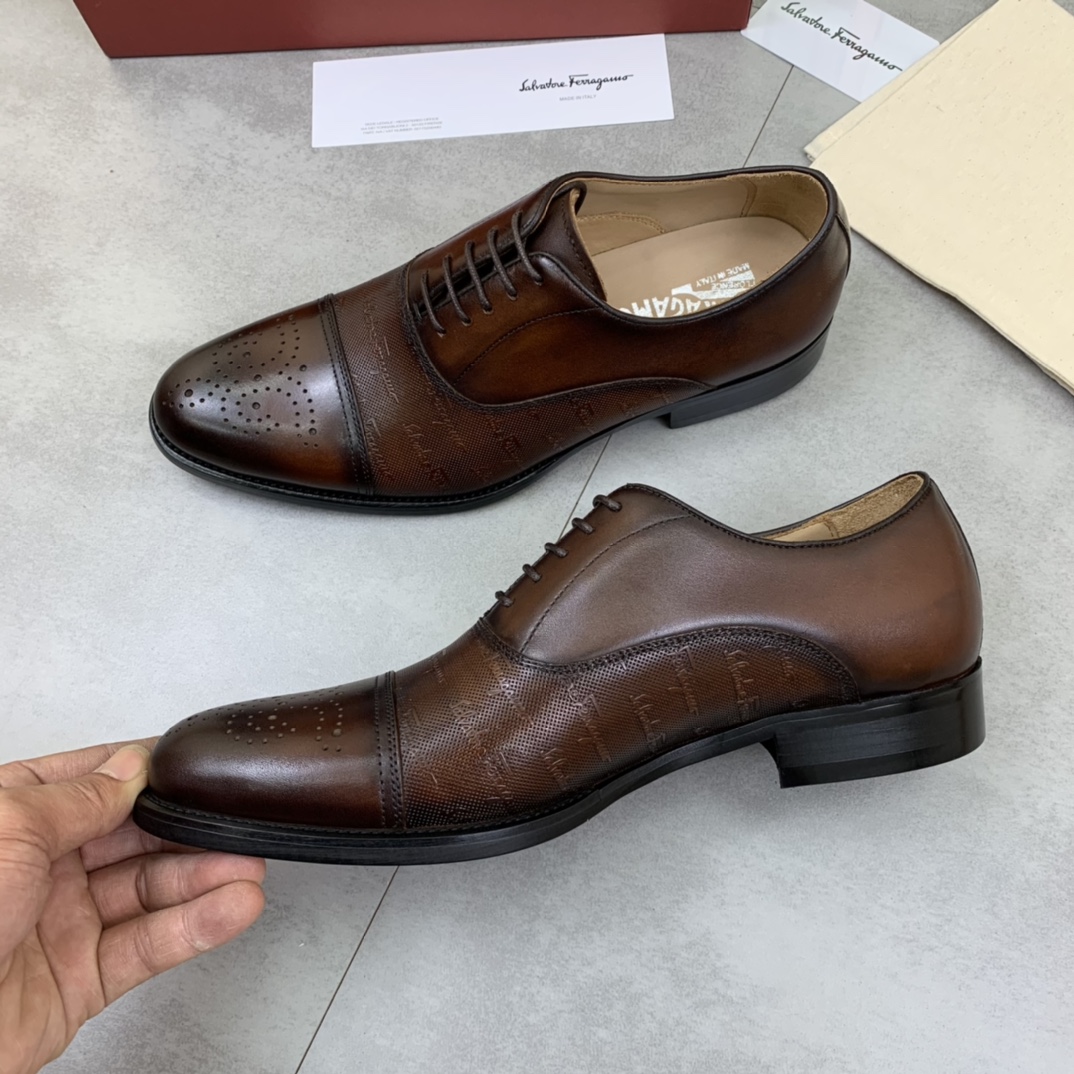 Salvatore Ferragamo Boots 16 - vstockx