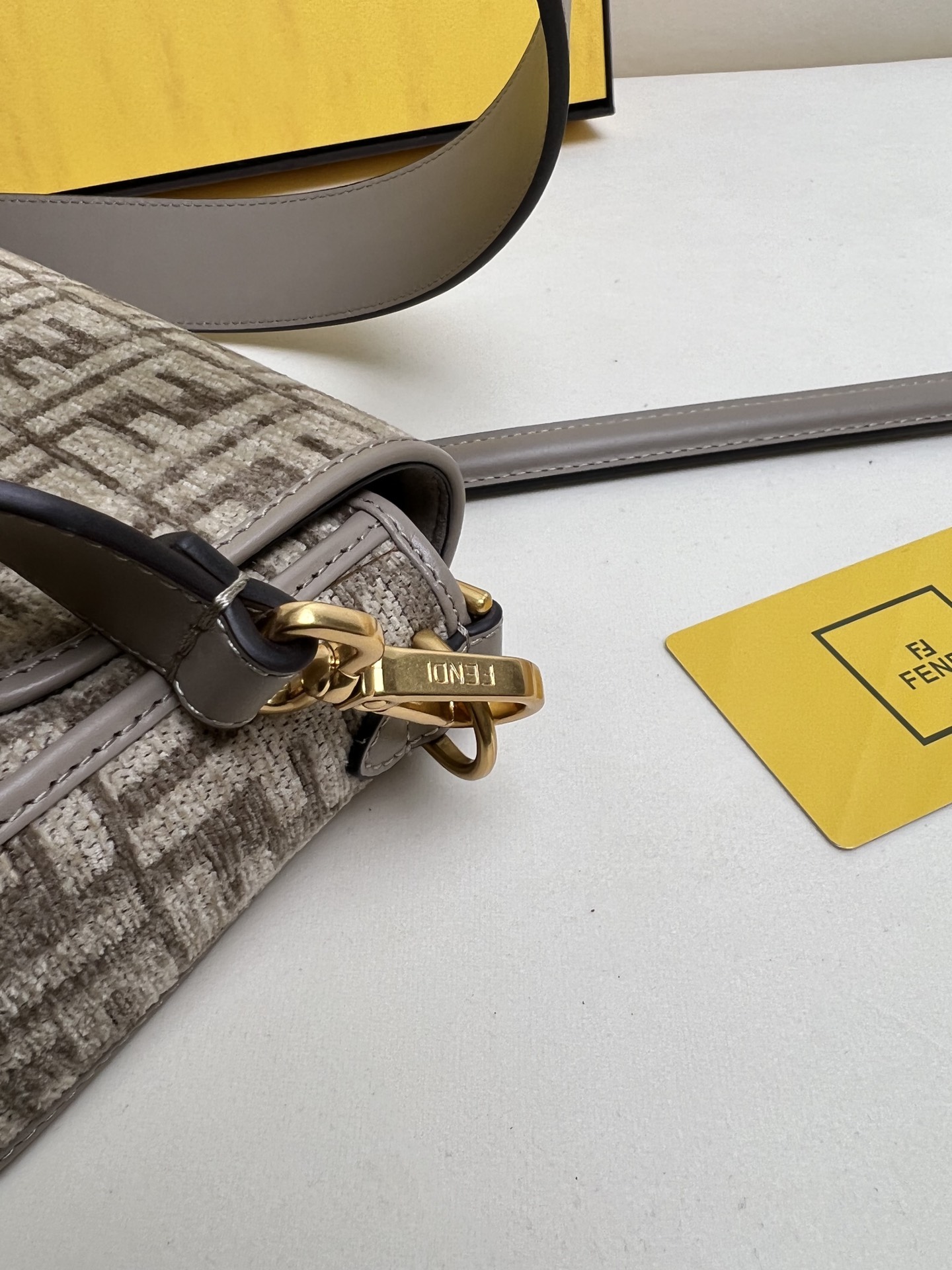 handbags FENDI 8BR600 size:27*15*6cm - vstockx