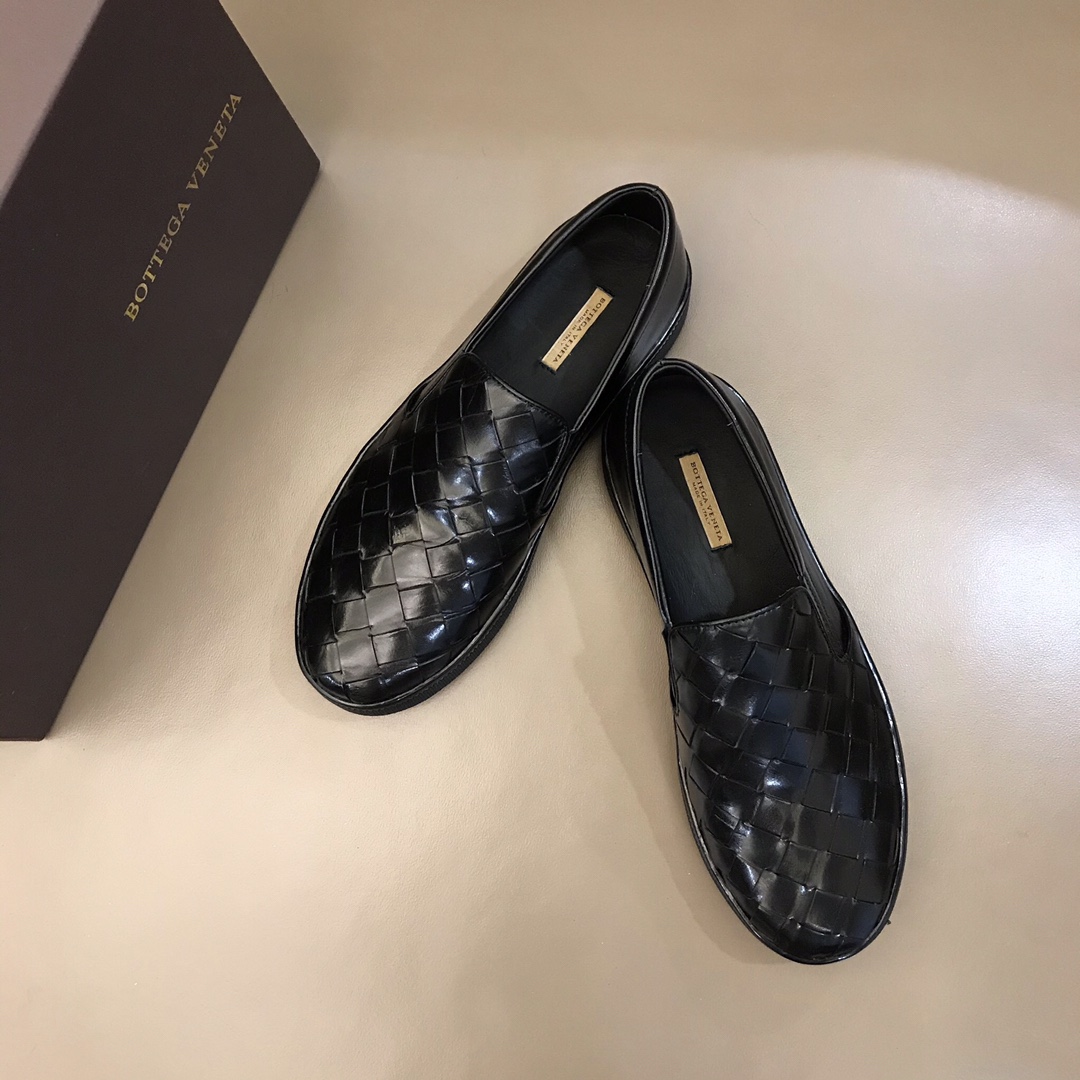 Bottega Veneta Intrecciato Leather Loafers 1 - vstockx