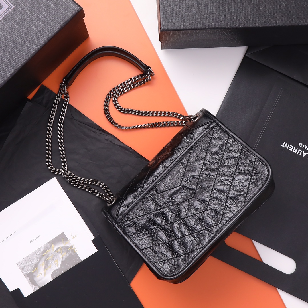 Handbags SAINT LAURENT 533037 size 22x16.5x12 cm - vstockx