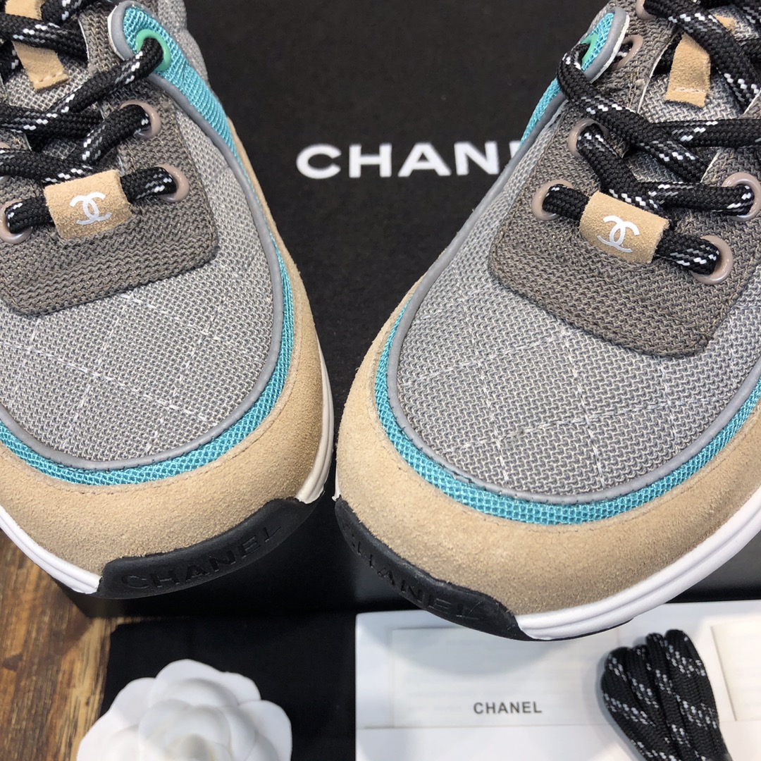 Chanel Fabric & Suede Calfskin Low Top Sneaker 2 - vstockx