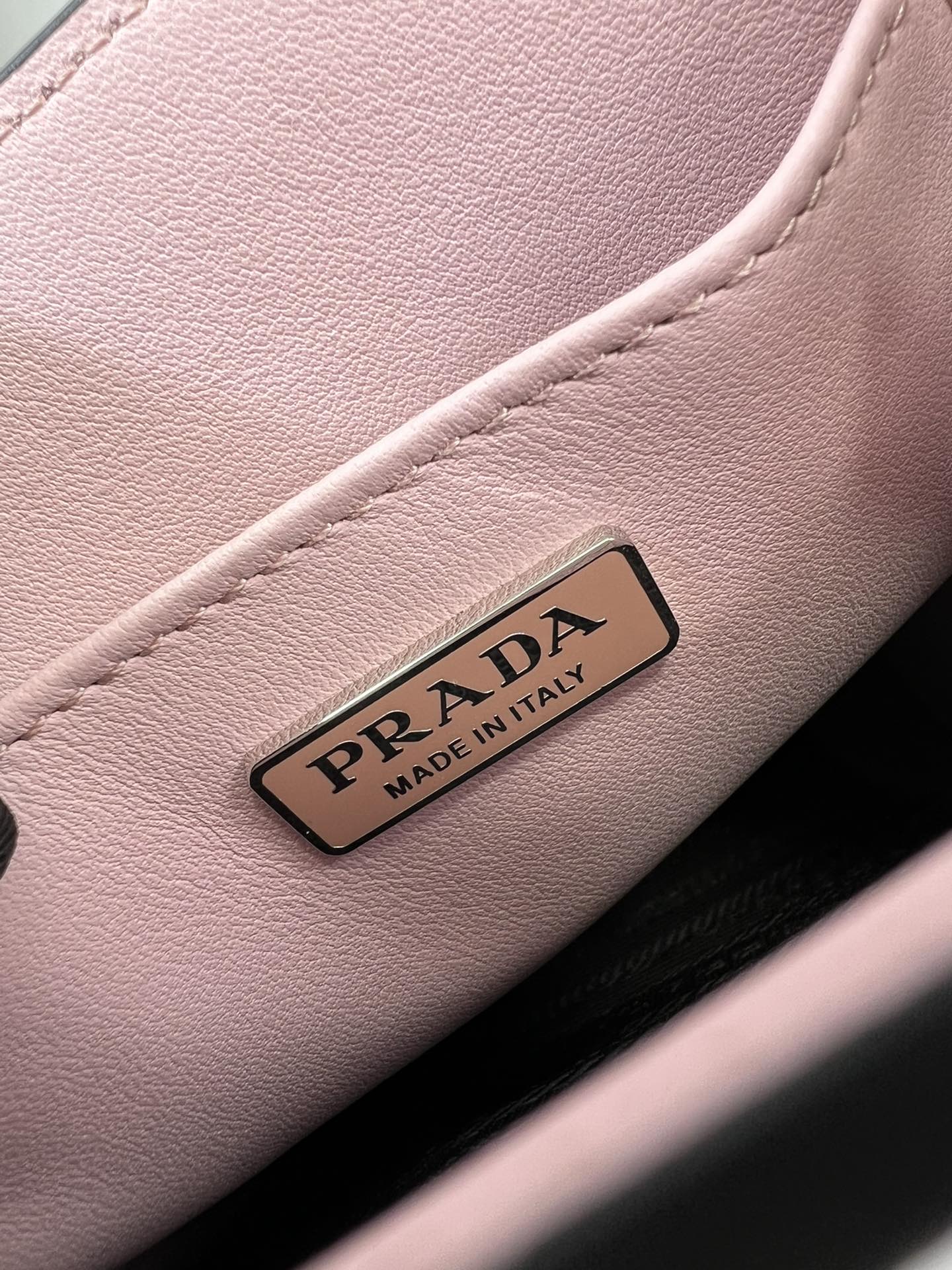 handbags prada 1BA333 17*19*6 - vstockx