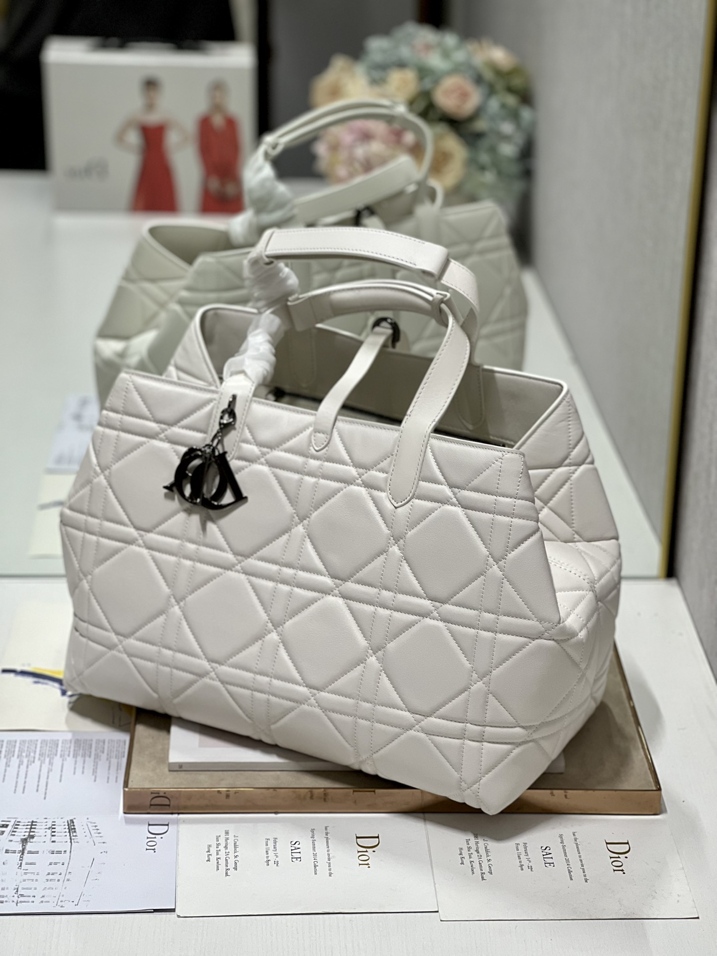 Handbag Dior 1188 size 37  43  22 cm - vstockx