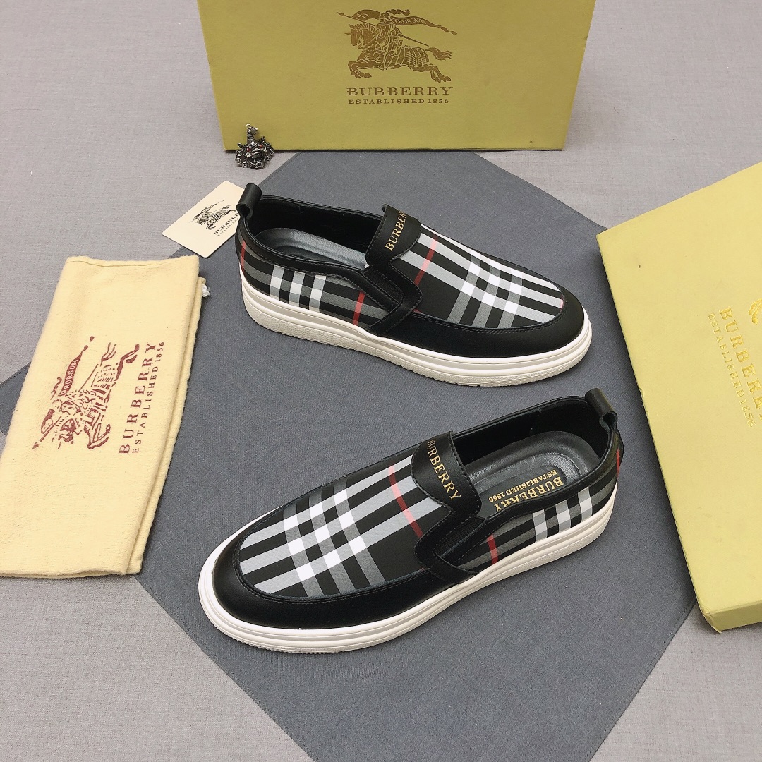 Burberry Perforated Check Sneaker 39 - vstockx