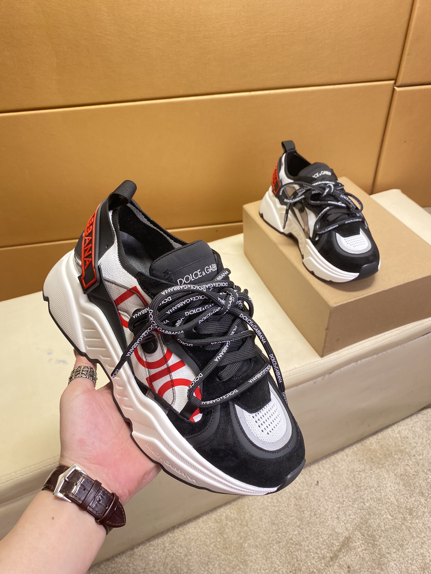 Dolce & Gabbana Low Tops Sneakers 86 - vstockx