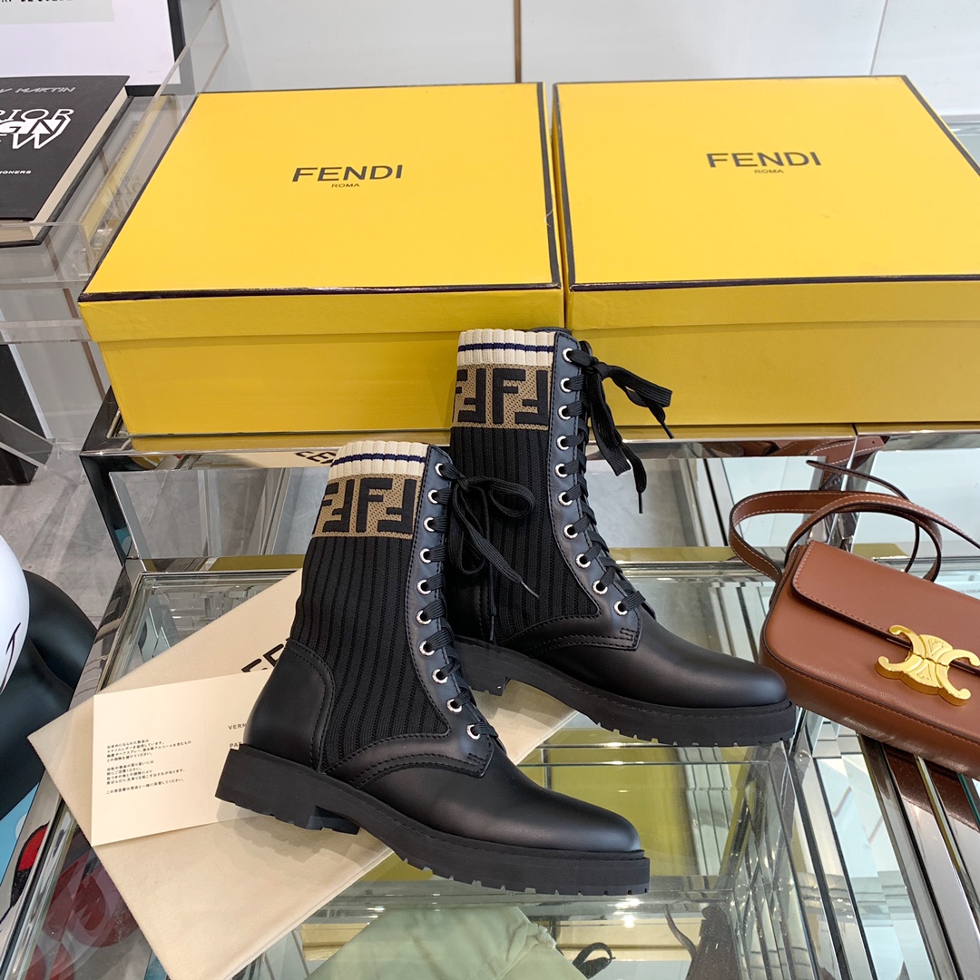 Fendi Boots 15 - vstockx
