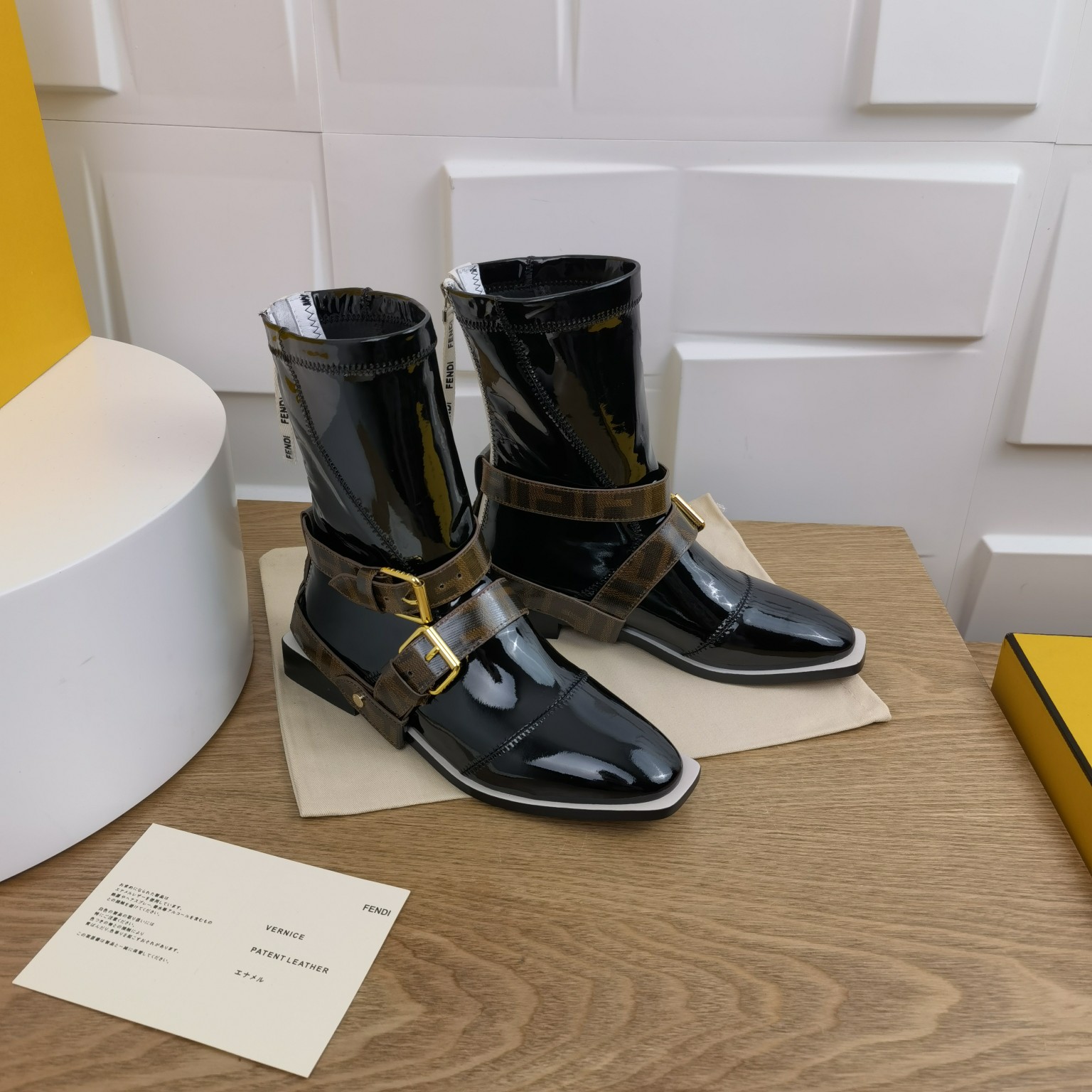 Fendi Boots 6 - vstockx