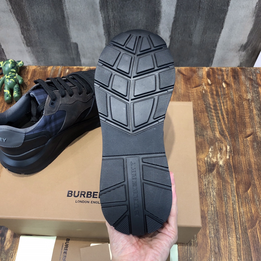 Burberry Vintage Sneaker 2 - vstockx